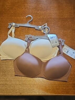 NWT - Set of 2 Amoena Mara SBP Masectomy Bras - Size 40B
